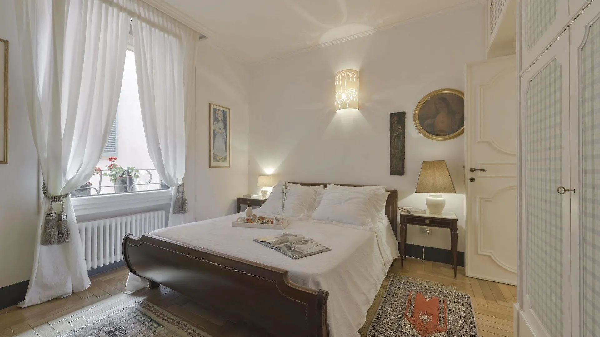 ***  ボローニャ Casa Visconti Bed & Breakfast イタリア