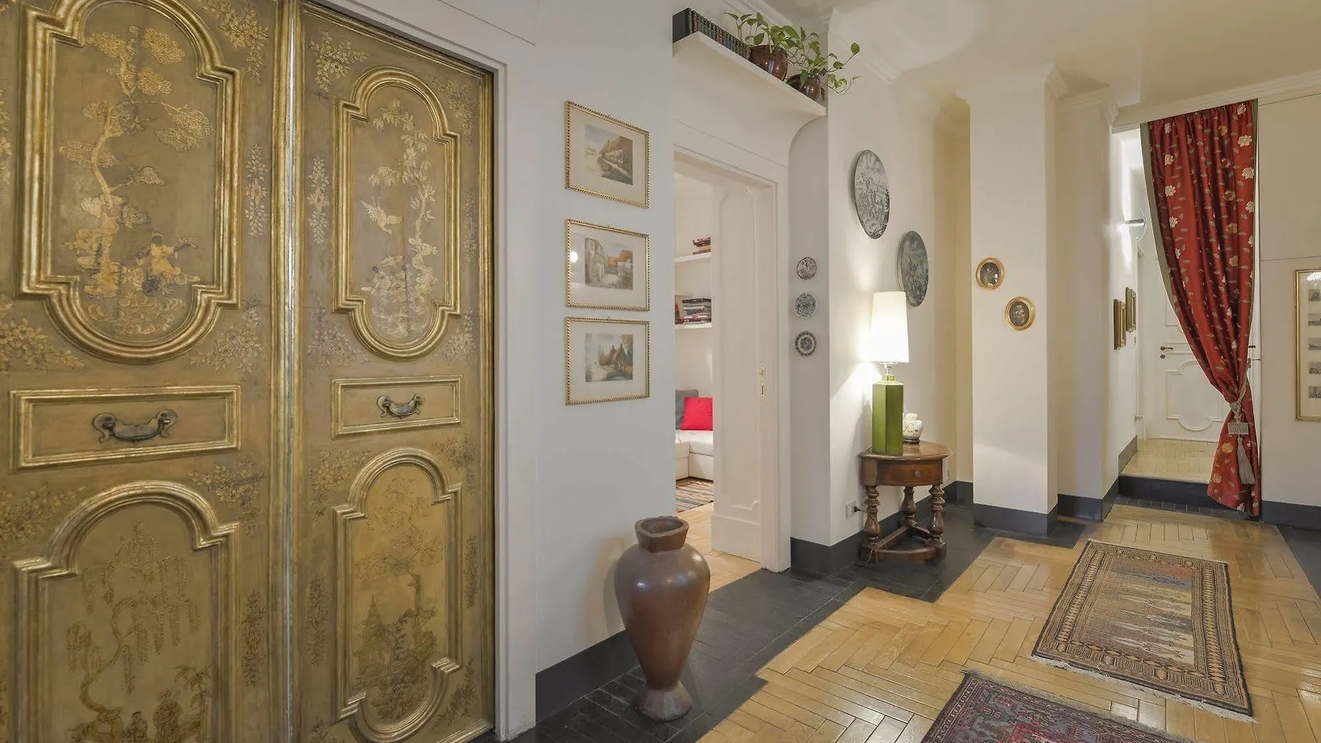***  ボローニャ Casa Visconti Bed & Breakfast イタリア